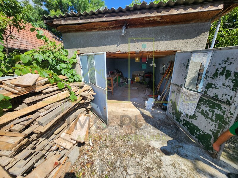 Giroc. Vatra veche. Teren cu 2 froturi.